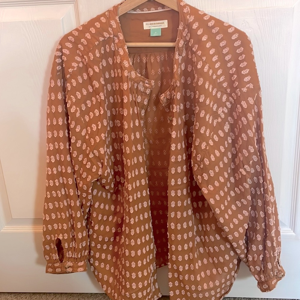 Long sleeve, textured shirt from Anthropologie. Size 2x